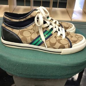 Woman's authentic Coach sneakers